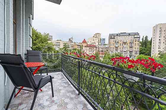 Історичний центр ТЕРМІНОВО Богдана Хмельницького - 2к з новим ремонтом Київ