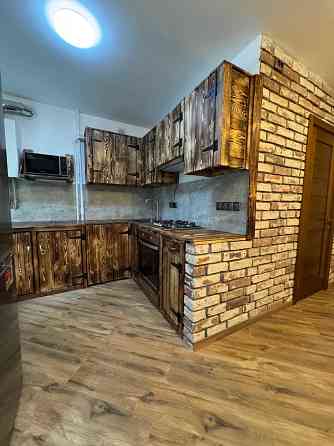 Снимите трехкомнатную квартиру на улице Кленовая, район Рабочей Днепр