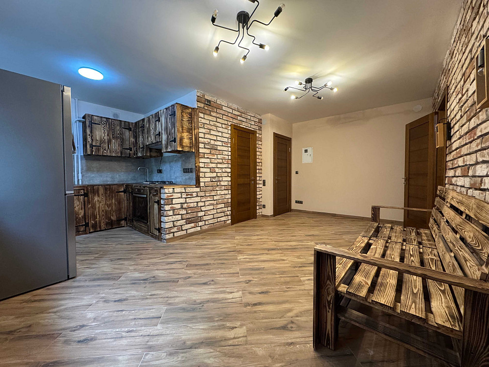 Снимите трехкомнатную квартиру на улице Кленовая, район Рабочей Днепр - изображение 2