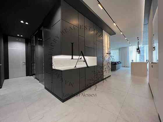 Бульвар Фонтанів.Дизайнерська 204м.3 спальні.Низький поверх.Центр.БЕЗ% Киев