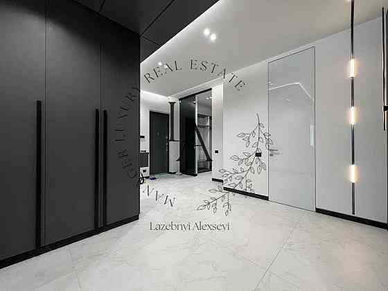 Бульвар Фонтанів.Дизайнерська 204м.3 спальні.Низький поверх.Центр.БЕЗ% Киев