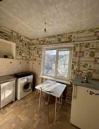 Продам 1 ком.квартиру Кам`янське (Запорізька обл.)