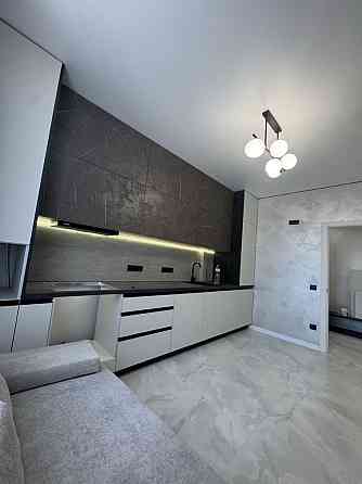 2- кімн новобудова проспект 106 а Ромтісбуд Чернівці