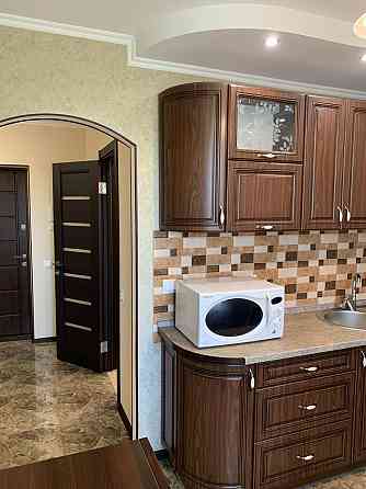 Довгострокова оренда вул. Поправки 14 Киев