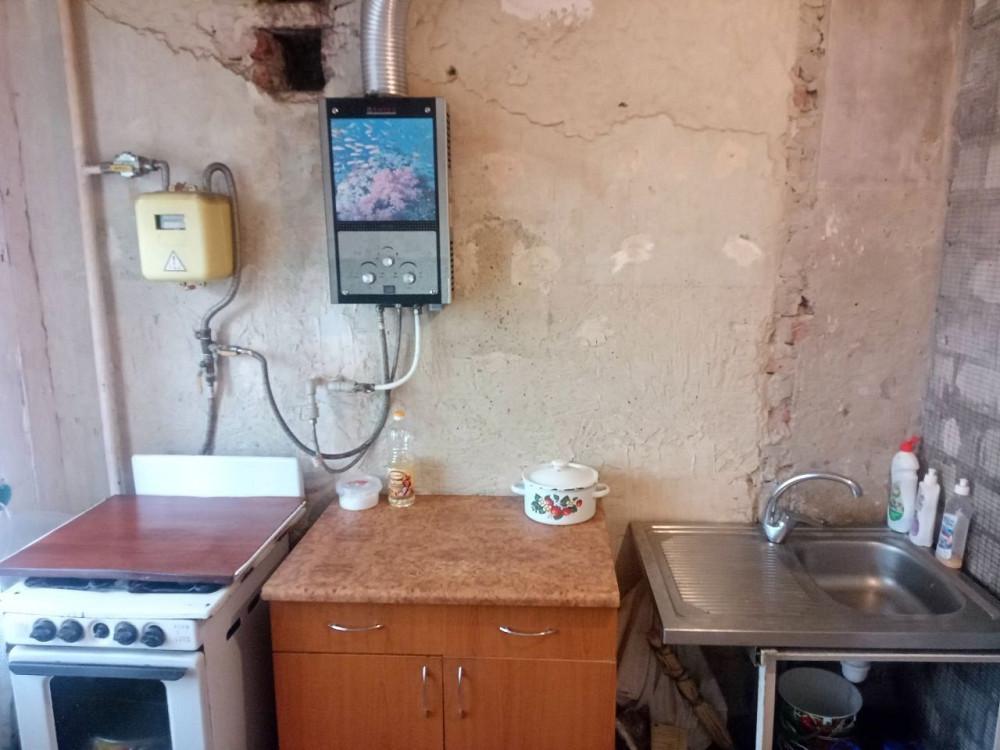 Сдается 2х ком кв. 2 эт. Кирпичный дом. Раздельные комнаты. Аккуратная Славянск - изображение 1