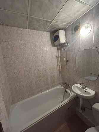 Продаж 1-кімнатної квартири Харківське шосе 1 Київ