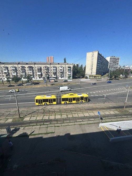 Продаж 1-кімнатної квартири Харківське шосе 1 Київ - зображення 5