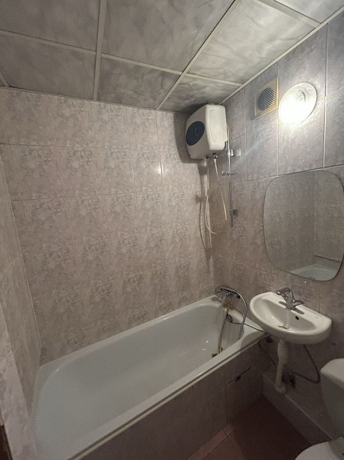 Продаж 1-кімнатної квартири Харківське шосе 1 Київ - зображення 4