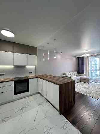 ЖК Квартет  ПЕРША здача метро ЦЕНТР 5 хв. Генератор підземний паркінг Киев