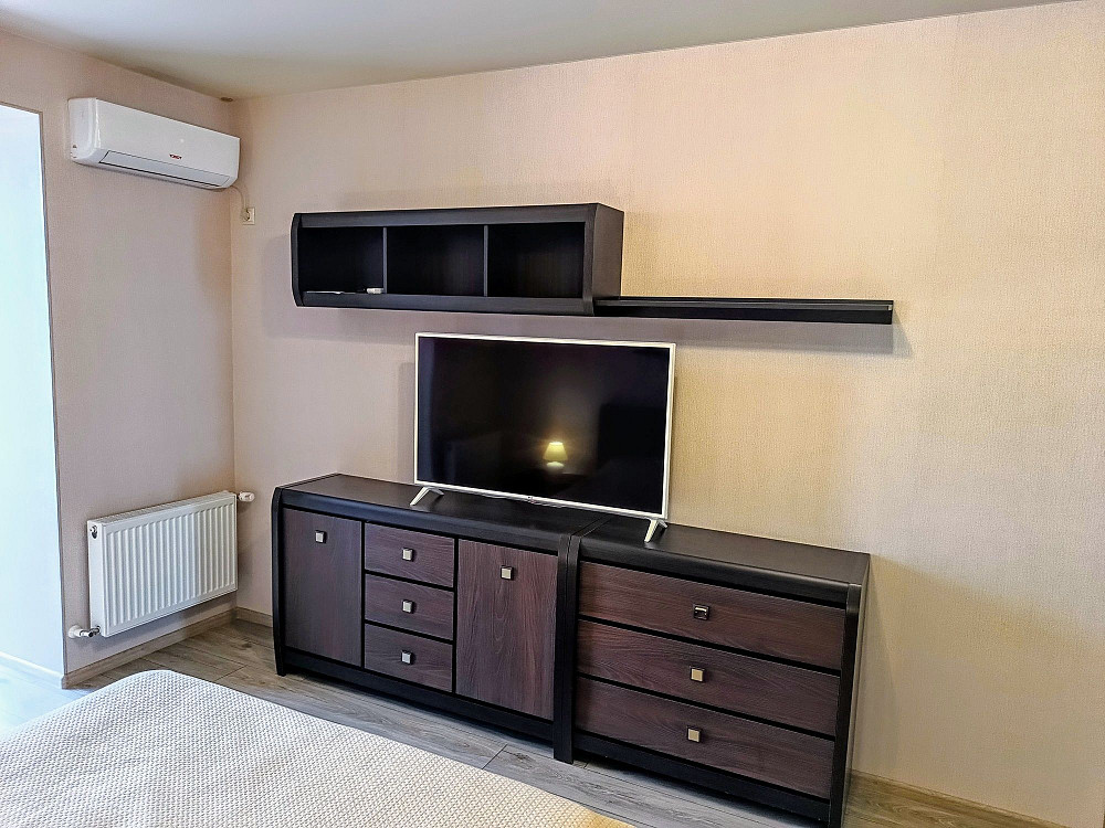 Оренда просторої 1 - кім кв. ЖК "Сімейний" , р-н "Митниця" Черкассы - изображение 4