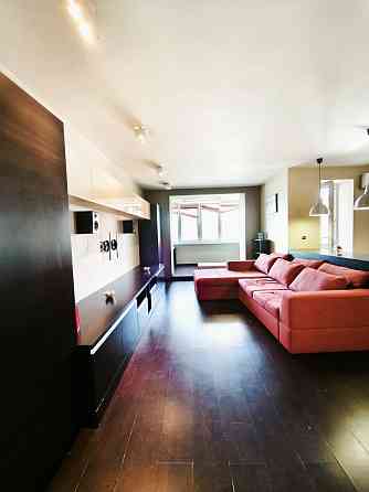 Шикарна велика квартира студія, в будинку де є бомбосховище. Чабани