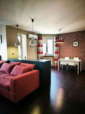 Шикарна велика квартира студія, в будинку де є бомбосховище. Чабани