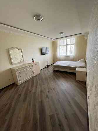 Оренда 1 к (59м2)    Вул. Драгоманова 40ж  метро Позняки Киев