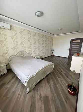 Оренда 1 к (59м2)    Вул. Драгоманова 40ж  метро Позняки Киев