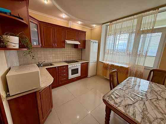 Продаж однокімнатної квартири 43м.Верховинна,35.Метро Житомирська.Без% Київ