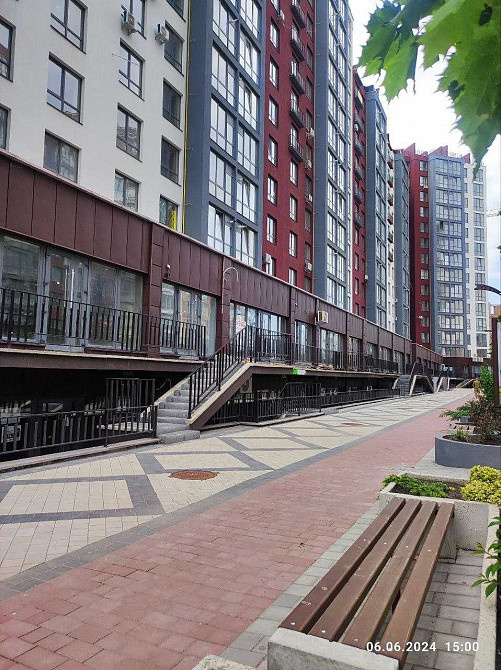 Велика, двостороння 1-кімн., 45м.кв.. КНЯГИНЕН Івано-Франківськ - зображення 1