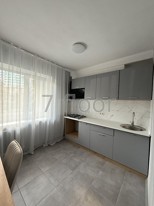 2 кімнатна квартира  вулиця Вишгородська ТРЦ Караван Паркове Місто Київ - зображення 1