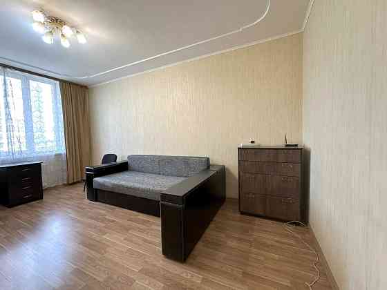 терміново здам 1-кімнатну Урлівська 23в, Осокорки, Позняки Киев