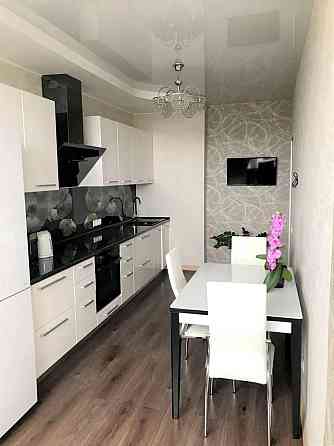 Оренда Дарницька площа Комфорт Таун Мега Сіті Флагман SF Киев