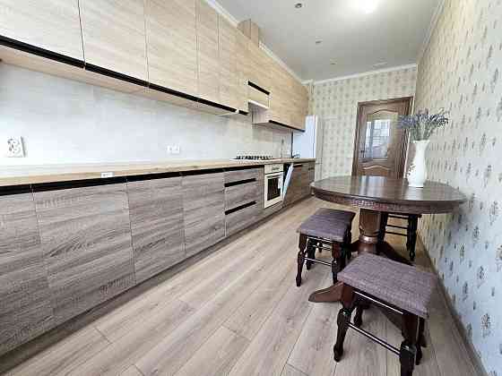 ПЕРША ЗДАЧА! Здам ПРОСТОРУ 2х НОВОБУДОВУ, Буковинська-Кармелюка, ВСЕ Є Черновцы