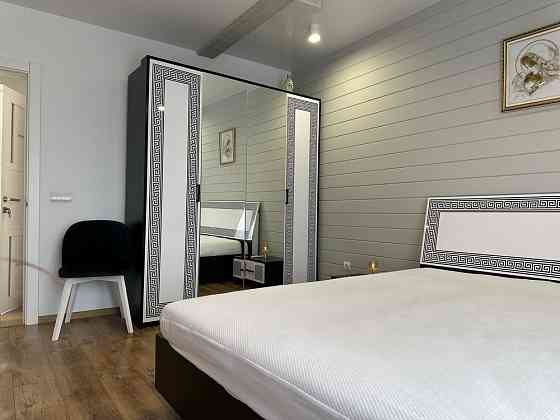 Оренда 2-ох кімнатної квартири, вигляд на озеро, ЖК Калинова слобода Крихівці