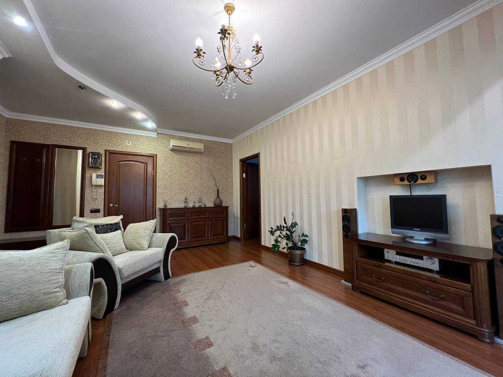 Здам євротрьошку, бульвар Верховної Ради 14Б, м. Дарниця 15 хв Киев - изображение 2