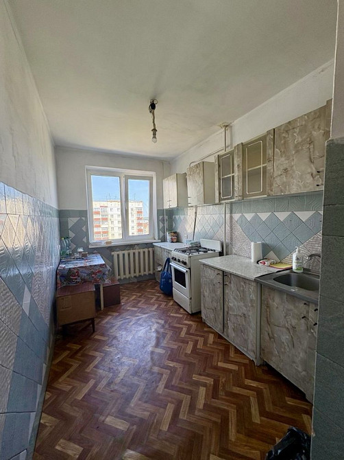 Оренда 3х кімнатної, РУСЬКА (ГРАВІТОН), ОКРЕМІ КІМНАТИ, БАЛКОН, вільна Черновцы - изображение 1