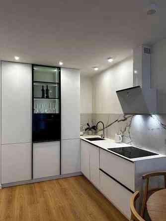 Продажа 1к квартири Центр 48м2 15этаж Инфраструктура Генератор Паркинг Киев