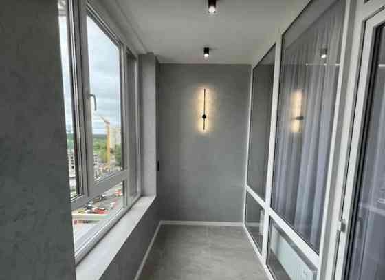 Продаж однокімнатної Варшавський 3, В.Змієнка 19, 9/26 поверхового Киев