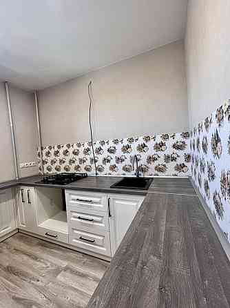 Гарна 1к з ремонтом . Бородинський . Запоріжжя