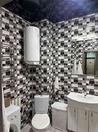 Новострой. Продам 1 кв улучшенной планировки Солоницівка