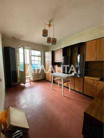 4-х комнатная квартира на среднем этаже на Таирова. Одесса