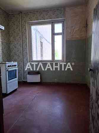 4-х комнатная квартира на среднем этаже на Таирова. Одесса