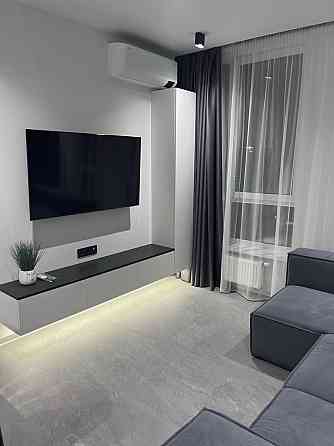 Оренда Файна Таун Нивки Басейн Киев