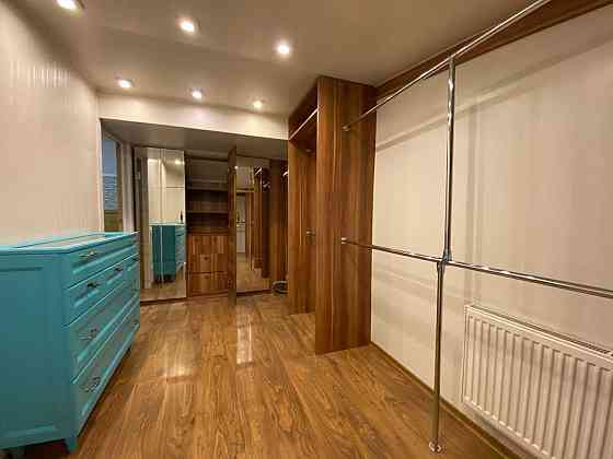 2-рівнева квартира, власне опалення, камін, центр, біля парку Шевченко Киев