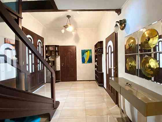 2-рівнева квартира, власне опалення, камін, центр, біля парку Шевченко Киев