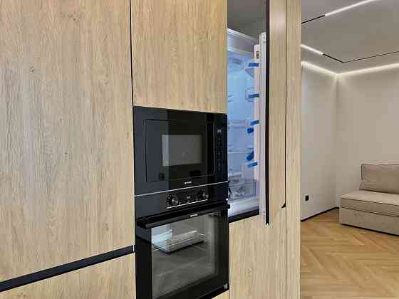 Укомплектована півторачка з кухнею-студією в самому центрі міста Івано-Франківськ