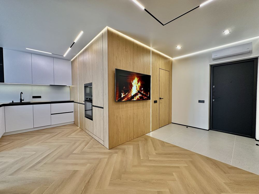 Укомплектована півторачка з кухнею-студією в самому центрі міста Івано-Франківськ - зображення 1