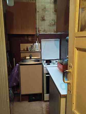 Продам 2 комн. квартиру на ул.  ген. Цветаева с палисадником. Одесса