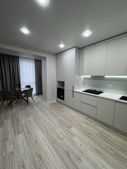 Квартира ЖК На Щасливому повністю вкомплектована Ровно - изображение 2