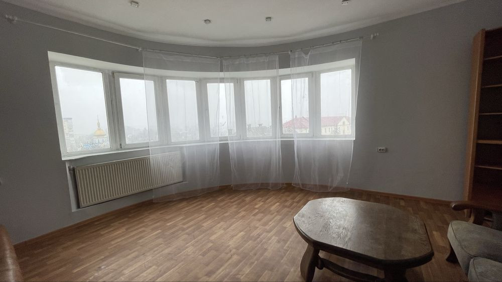 Продається двокімнатна квартира .Центр. Івано-Франківськ - зображення 1