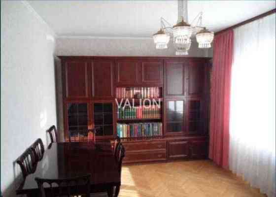 Продаж 2 кім квартири, ремонт, вул. Руденко , метро Позняки Киев