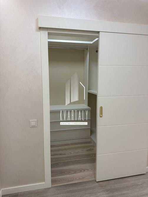 Продається 1- кімнатна квартира , ЖК 044, Кирилівська 37А Киев - изображение 3