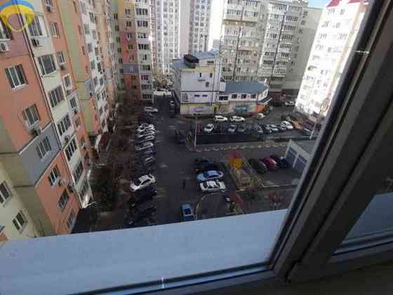 Продам велику 1-кімнатну квартиру в центрі Одеси,новий цегляний будино Одесса