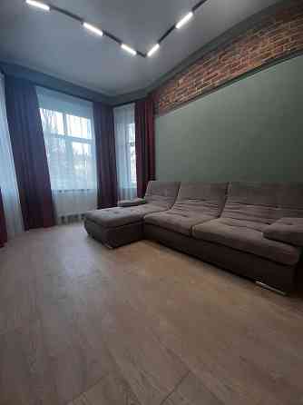 Оренда 2к вул. Бандери ( бічна) Львів