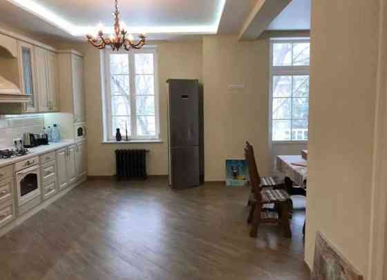 Оренда 4 кімнт центр Львів Героїв Мадану Гвардійська Львов центр Львів