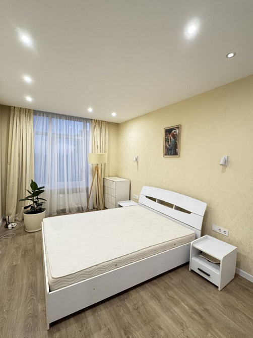 Оренда 2 кімнатної квартири, ЖК Галактика , 68 м. Кв. Сверстюка 6е Киев - изображение 4