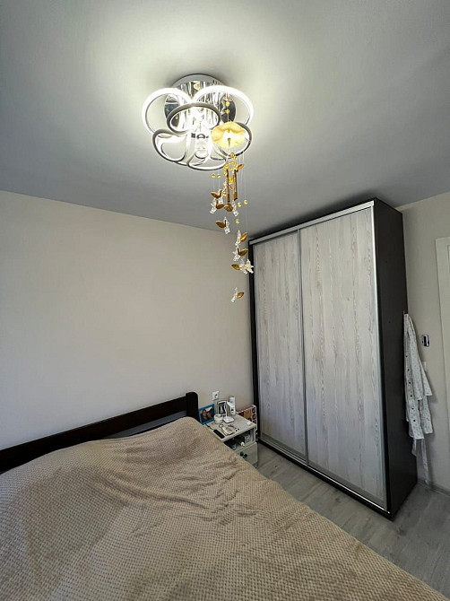 Продається 2 кімнатна квартира район росвигово Мукачево - зображення 4