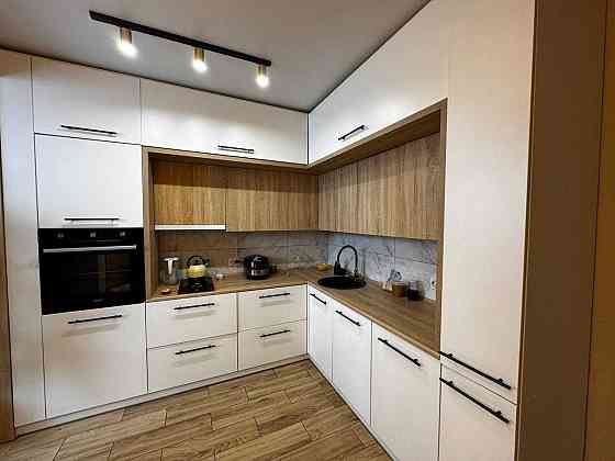 Продається 1 кімнатна квартира в районі Виставки 38808 Хмельницкий