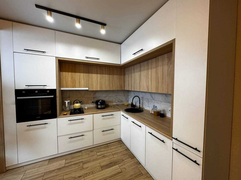 Продається 1 кімнатна квартира в районі Виставки 38808 Хмельницкий - изображение 1